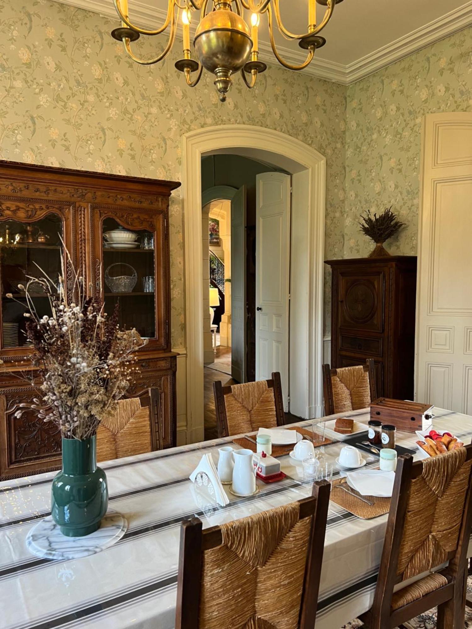 Chadurie Domaine Du Faure B&B 외부 사진